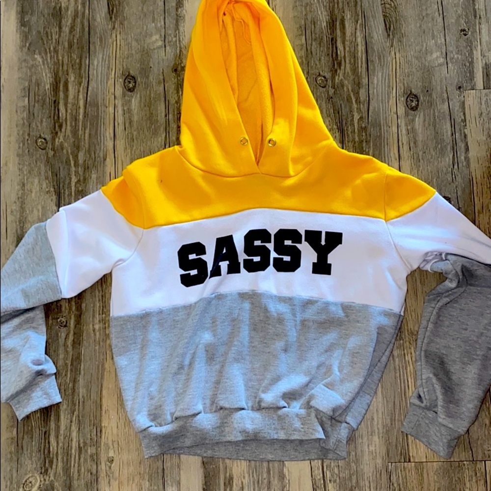 Sweatshirt